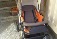 Prinsă după ce a furat un cărucior pentru copii din scara unui bloc