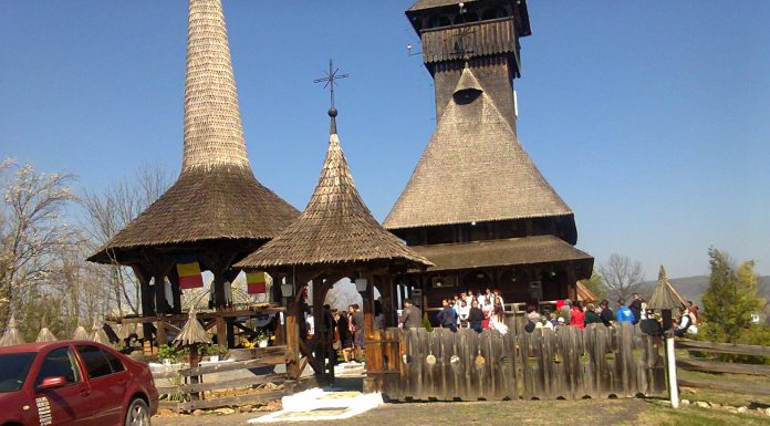 Biserica de la Parohia Strâmba-Jiu şi-a sărbătorit Hramul «Sf. Cuv. Parascheva»! – ,,Ziua hramului unei biserici este motiv de creștere sufletească, de bucurie și de sărbătoare pentru creștini”!