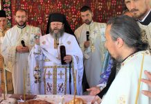 Sfântă Liturghie oficiată la Hramul Mănăstirii Târgu-Logreşti, Gorj (III) – ,,Credinţa este un lucru foarte greu de dobândit, şi pentru oamenii bisericii, dar, şi pentru toţi credincioşii”!