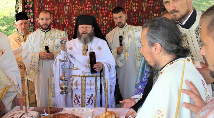Sfântă Liturghie oficiată la Hramul Mănăstirii Târgu-Logreşti, Gorj (III) – ,,Credinţa este un lucru foarte greu de dobândit, şi pentru oamenii bisericii, dar, şi pentru toţi credincioşii”!
