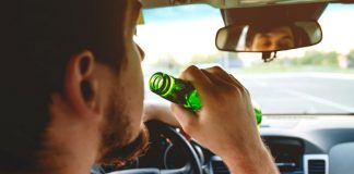 La volan cu o alcoolemie de peste 2 la mie în sânge și cu permisul suspendat pentru aceeași infracțiune