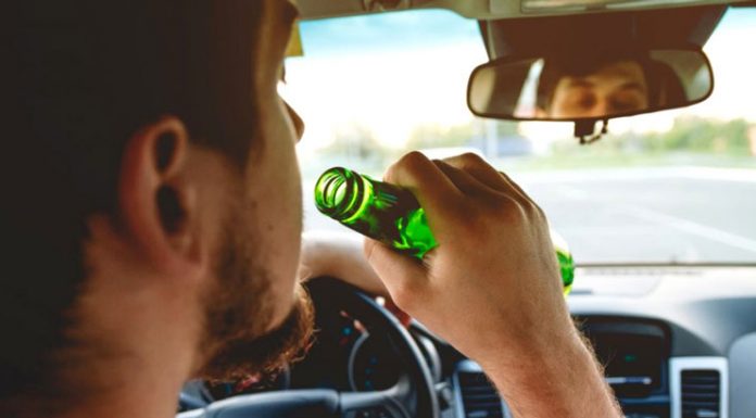 La volan cu o alcoolemie de peste 2 la mie în sânge și cu permisul suspendat pentru aceeași infracțiune