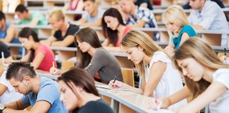 Burse de studiu în Marea Britanie pentru elevii de clasa a X-a