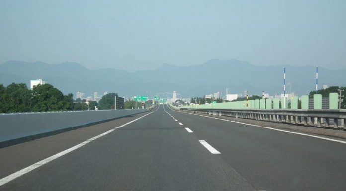 Ministrul Transporturilor, luat la întrebări despre „proiectul de suflet” al lui Weber