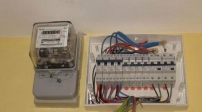 Cercetat pentru furt de energie electrică