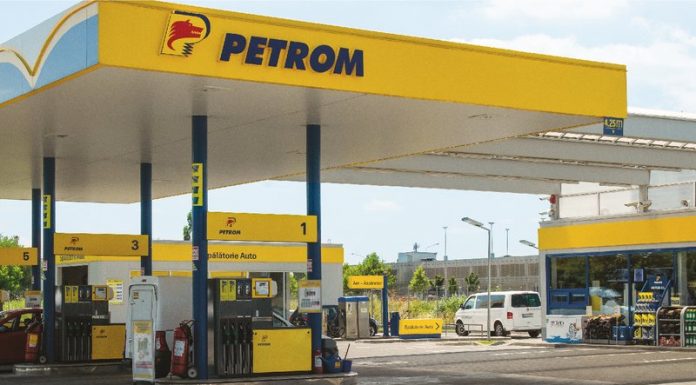 Salariaţii OMV Petrom continuă protestele