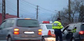 Prins de polițiști băut și cu permisul suspendat