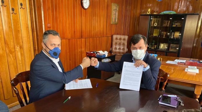 S-a semnat contractul pentru modernizarea iluminatului public din Târgu-Jiu!