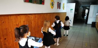 Licitație pentru tabletele elevilor din Rovinari