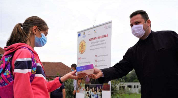 Tablete gratuite pentru 30 de elevi din Alimpești