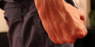 Beție între prieteni, urmată de scandal. Motivul!