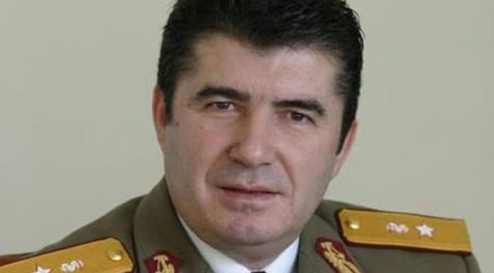 Generalul Sîrbu, fostul director al Spitalului Militar Central, îl susține pe primul candidat la Senat al PNL Gorj