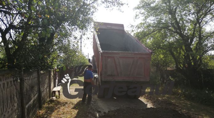 S-a finalizat primul strat de asfalt la Lazuri! S-a dat startul asfaltării și în satul Cîrțânești-Hanca