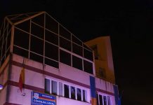 Clădiri din Motru, iluminate în roz pentru cancerul la sân