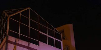 Clădiri din Motru, iluminate în roz pentru cancerul la sân