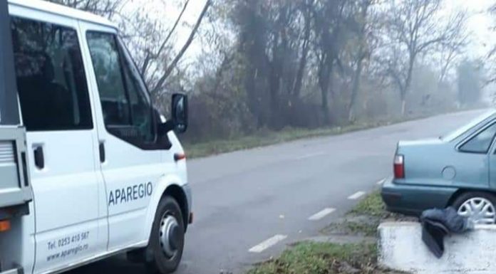 Avarie la conducta de apă din Leurda