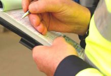 Amendați pentru că nu au respectat carantina, doi soți, surprinși la cumpărături