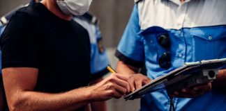 Amendați pentru că nu purtau mască