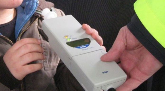 Patru bărbați, cercetați după ce au condus băuți, cea mai mare concentrație, 1,24 mg/l alcool pur în aerul expirat