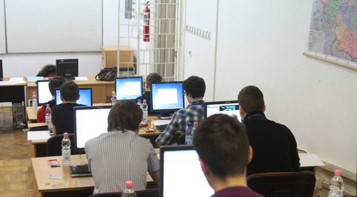 S-a dat startul înscrierilor la Olimpiada de Informatică pe echipe