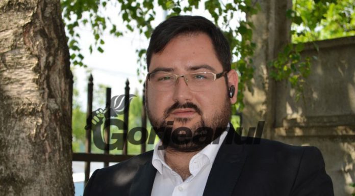 Primar: Școala online este o mare porcărie