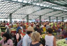 Aproape toate piețele din Gorj rămân deschise