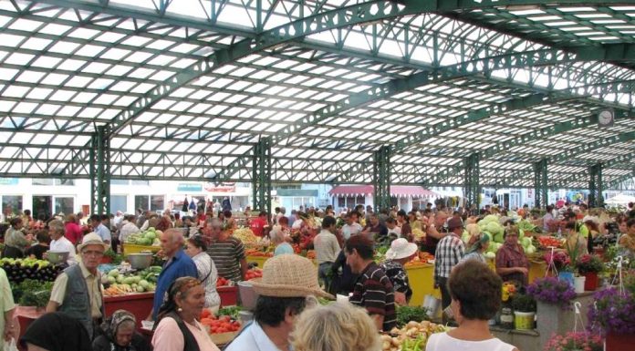 Aproape toate piețele din Gorj rămân deschise