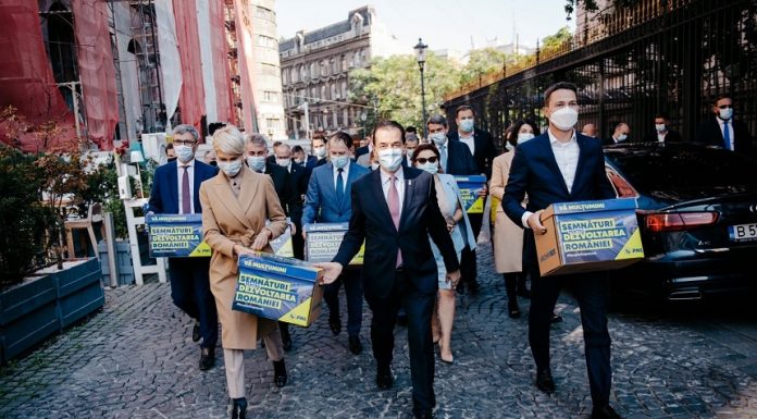 PNL face „campanie de la om la om” în plină pandemie