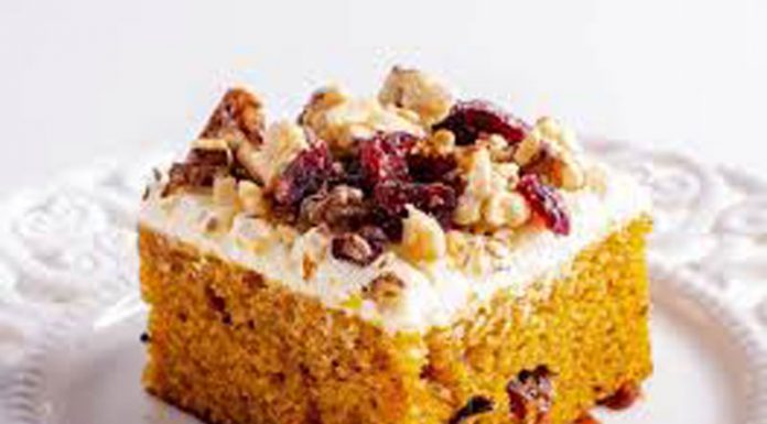 Rețeta săptămânii – Prăjitură cu dovleac și cremă de brânză