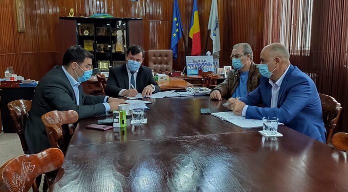 S-a semnat contractul serviciilor de proiectare pentru modernizarea transportului în comun în Târgu Jiu!