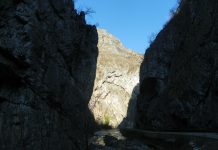 Prin lumea de piatră a Sohodolului