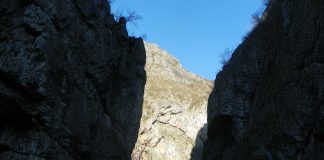 Prin lumea de piatră a Sohodolului