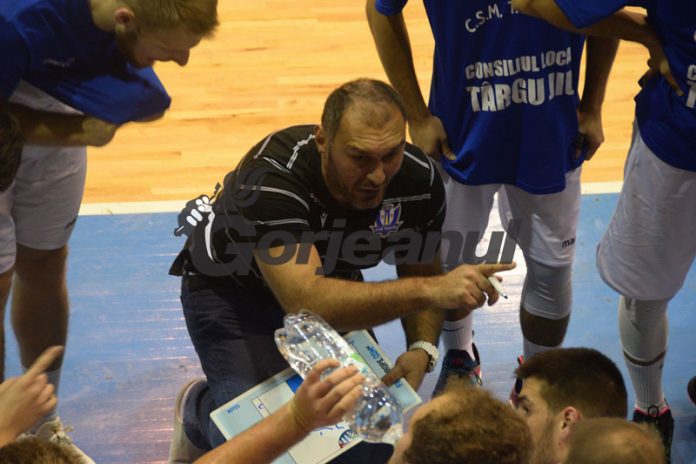 Alionescu, înainte de meciul cu Oradea: Trebuie să practicăm un baschet demn de LNBM