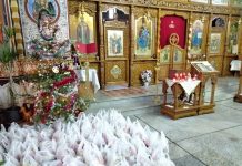 Parohia II Motru dăruiește cadouri și în acest an