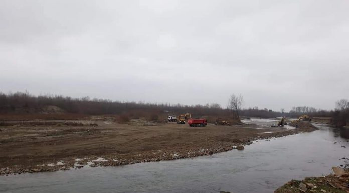 Proprietarii unei balastiere din Turcinești, sancționați de Garda de Mediu