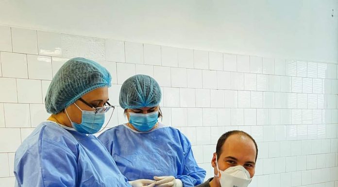 Tânăr medic gorjean, vaccinat anti-COVID-19 la Zimnicea!