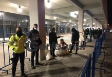 Predarea sacilor cu buletine – tot la coadă!