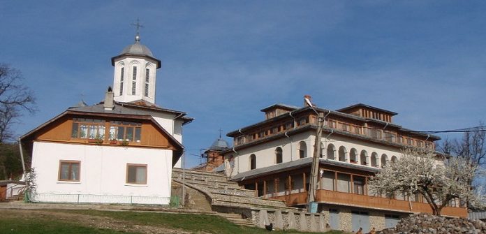 După ani şi ani, la Sfânta Mănăstire «Dealul Mare»! – Un loc ce poate fi, pe drept cuvânt numit, micul «Tabor» al Gorjului şi chiar al plaiului românesc!