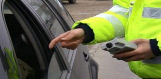 Au consumat alcool, după care au plecat la plimbare cu mașina