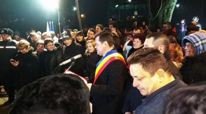 Romanescu oficiază o singură cununie în noaptea dintre ani