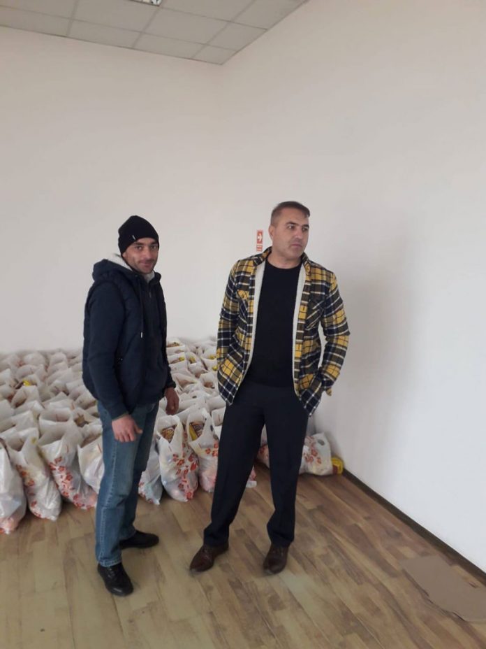 Cadouri pentru elevii din Roșia de Amaradia