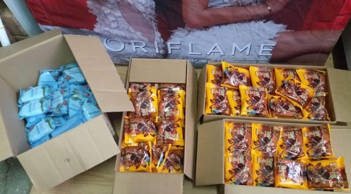 Peste 300 de pachete cu dulciuri și produse dermatocosmetice, donate de Asociația ,,Uniunea Femeilor din Gorj”