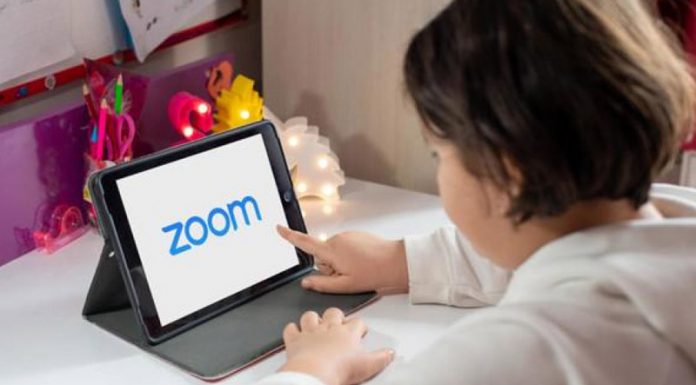 Invitație la dezbateri online pentru elevi