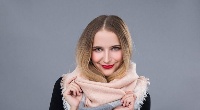Cum poți purta fularele și eșarfele în sezonul rece