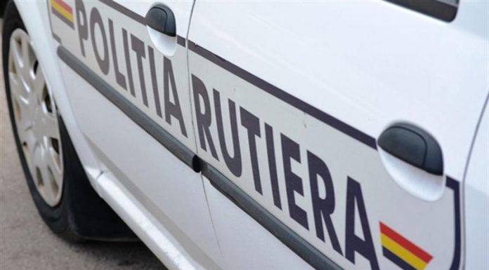 A furat mai multe piese auto din curtea unui imobil