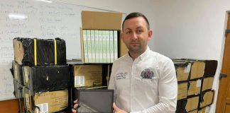 Tablete pentru elevii din Rovinari din partea autorităților locale