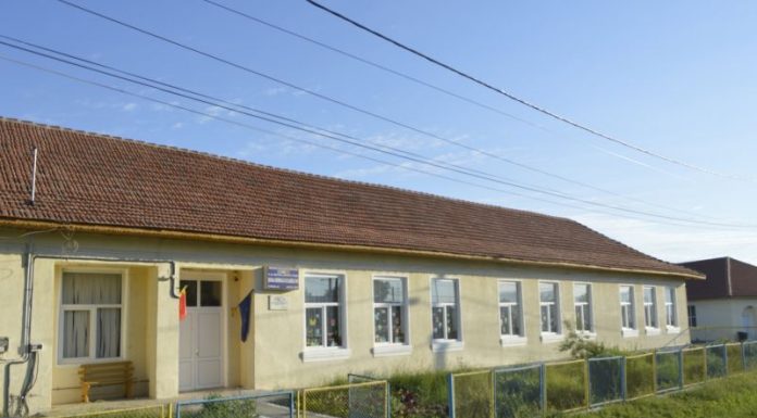 Școală modernizată și un nou teren de sport, la Turceni. Licitație de 3 milioane de lei!