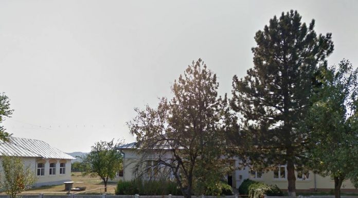 O școală din Căpreni, reabilitată și extinsă cu 600.000 de lei