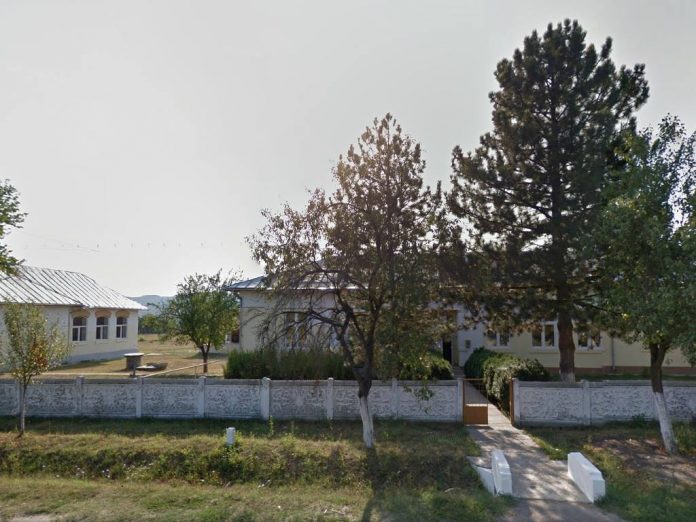 O școală din Căpreni, reabilitată și extinsă cu 600.000 de lei