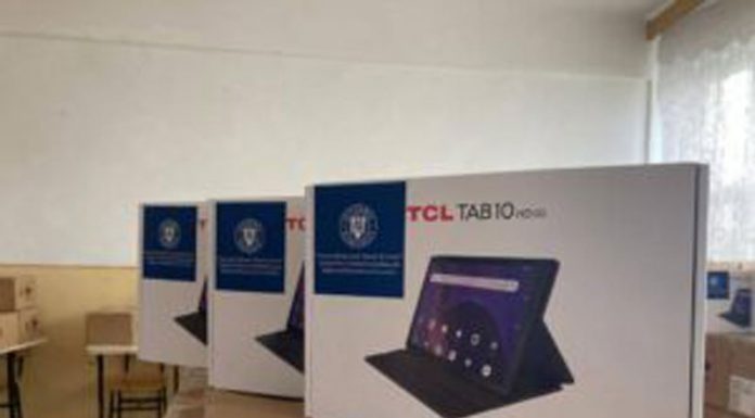 Primul lot de tablete de la MEC, distribuit în școlile din Gorj